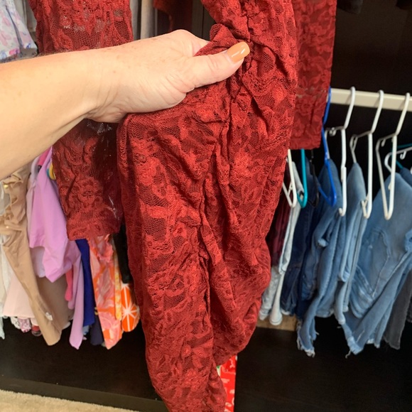 ❤️🔥✨ Red lace body con dress!! ✨❤️ - Picture 3 of 7